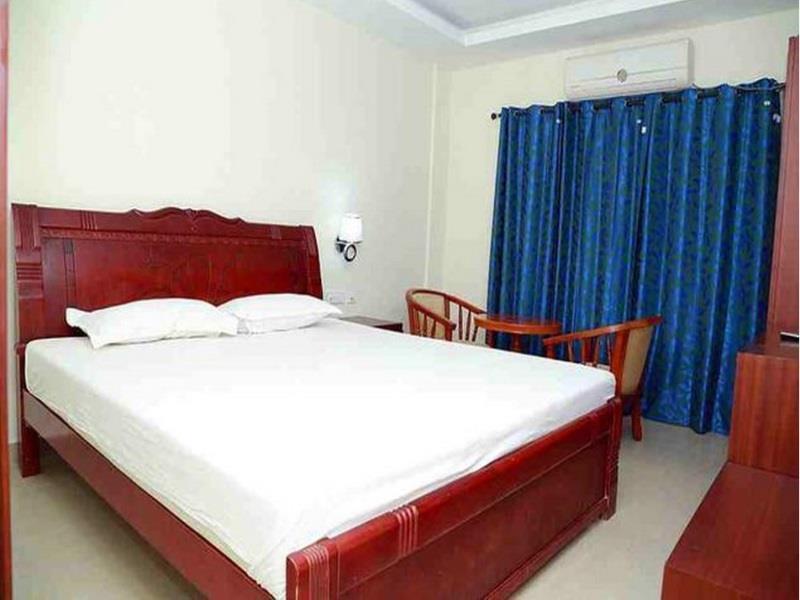 מלון Alappuzha Thachaparambil Residency מראה חיצוני תמונה